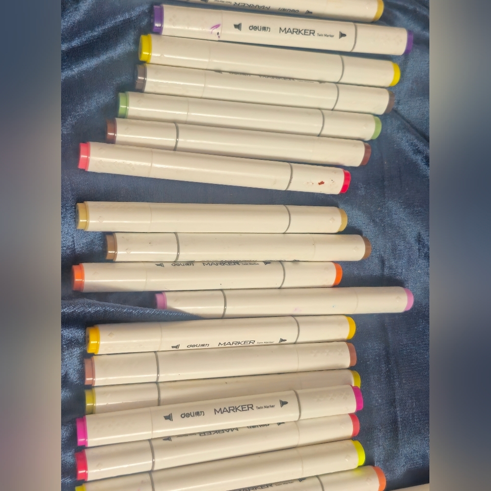 Dual Tip Art Markers Set image 6
